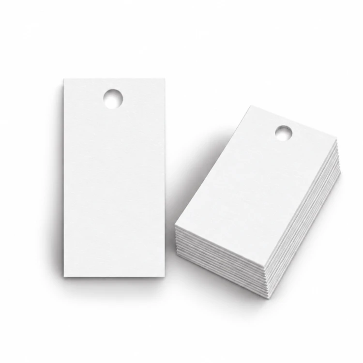 Bileciki przywieszki na prezent 3x6 cm białe 25 sztuk.png